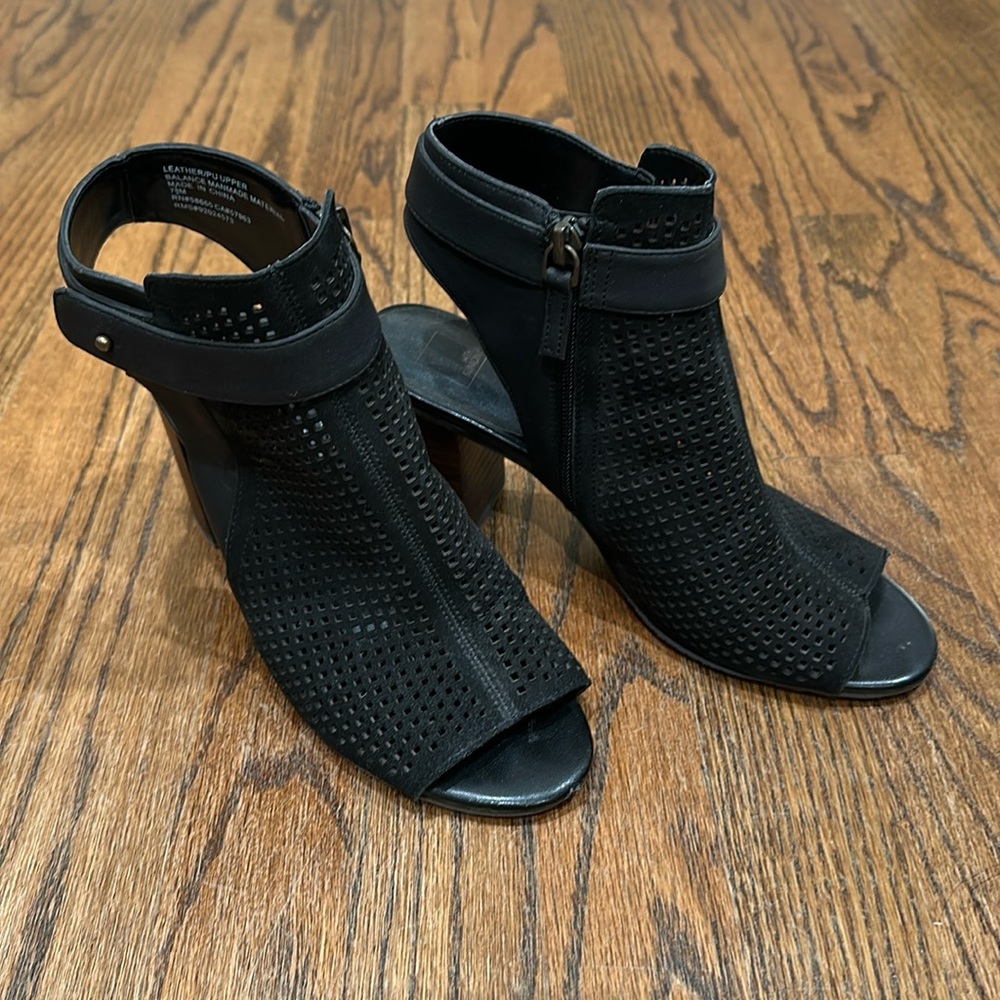 Lucky Brand leather/suede open toe/heel sandal